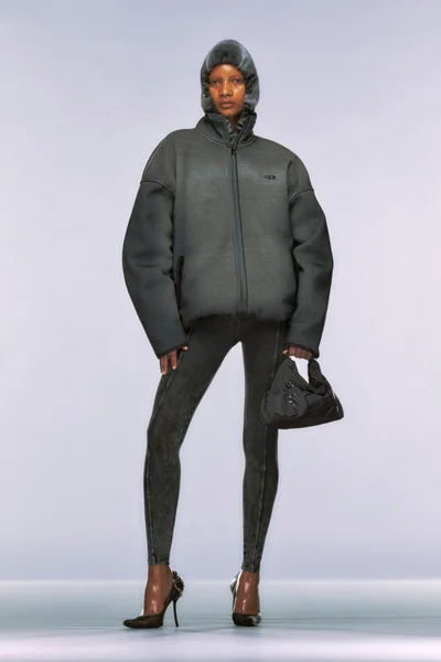 Look 11